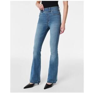 Spanx SPANXshape EveryWear Flare Jeans Size M